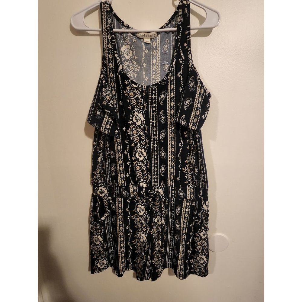 Eye Candy Paisley Cold Shoulder Romper Size Large